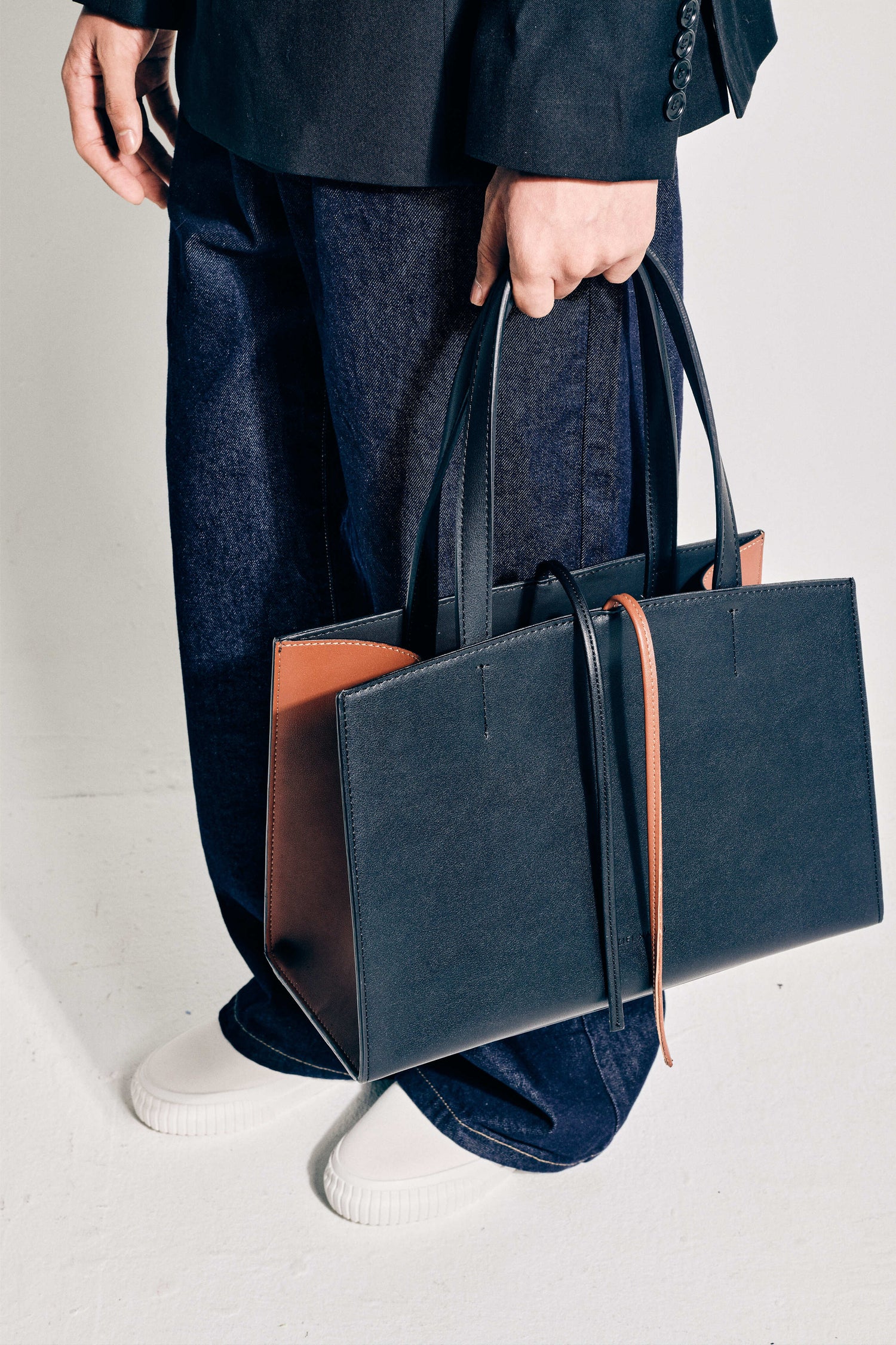 lookbook image shop_this_look_AVdw3f