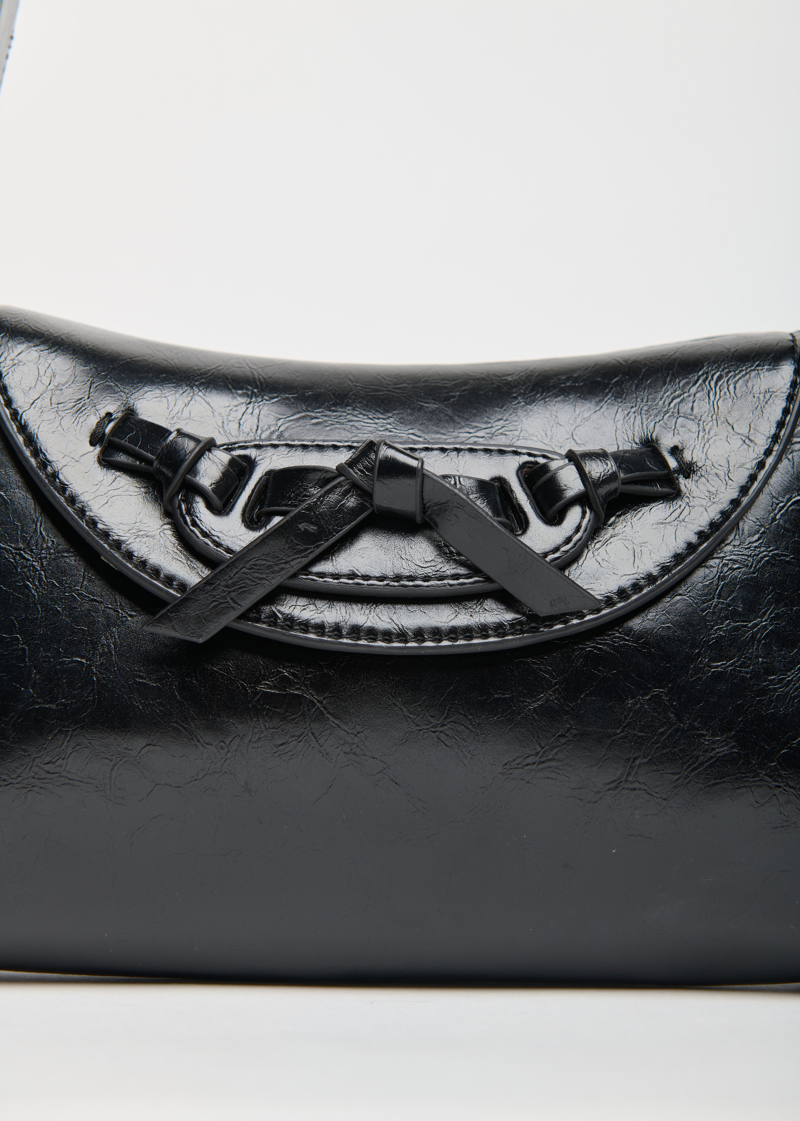 2000's Knotted - Black