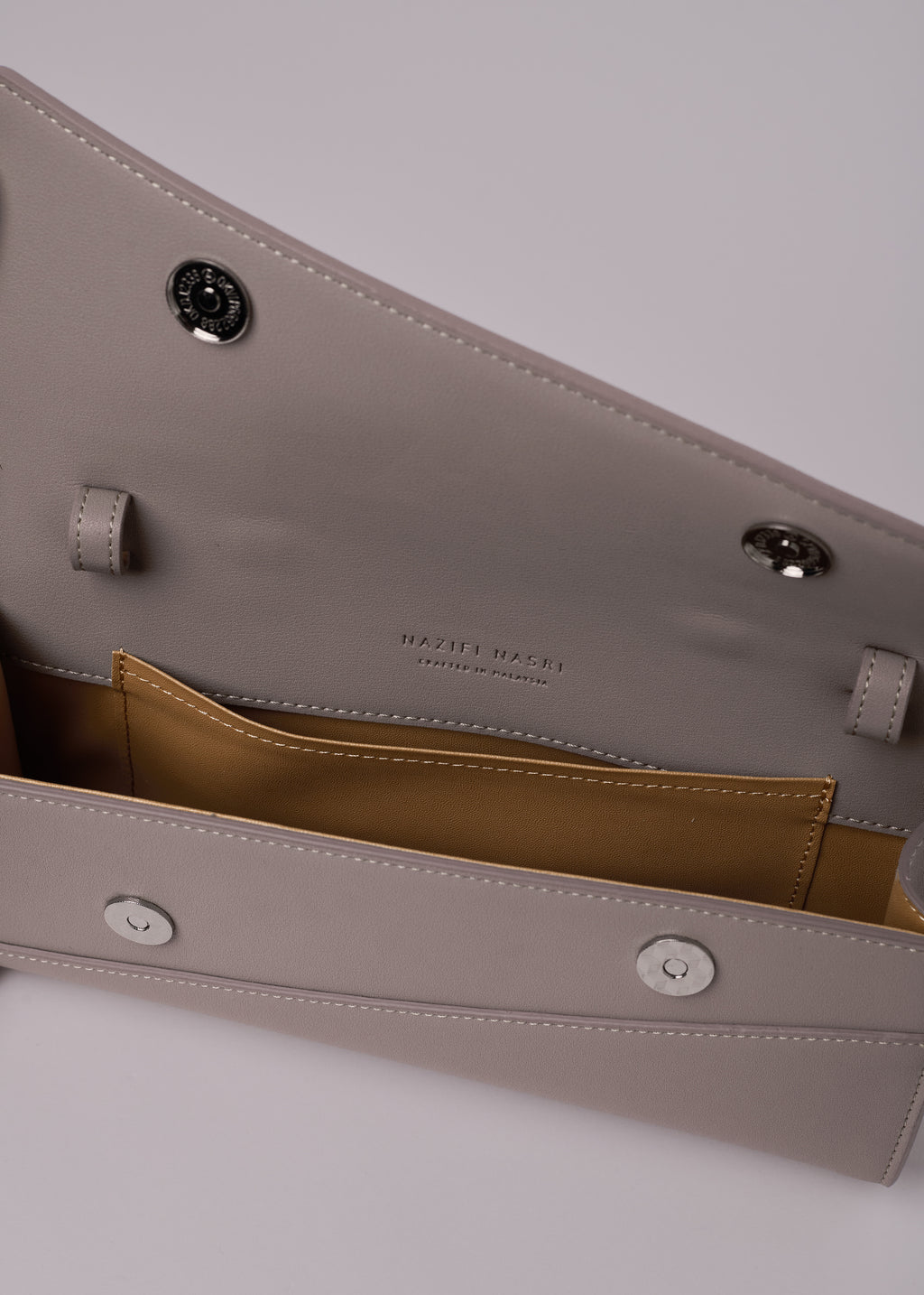 Symmetrical Pochette - Taupe