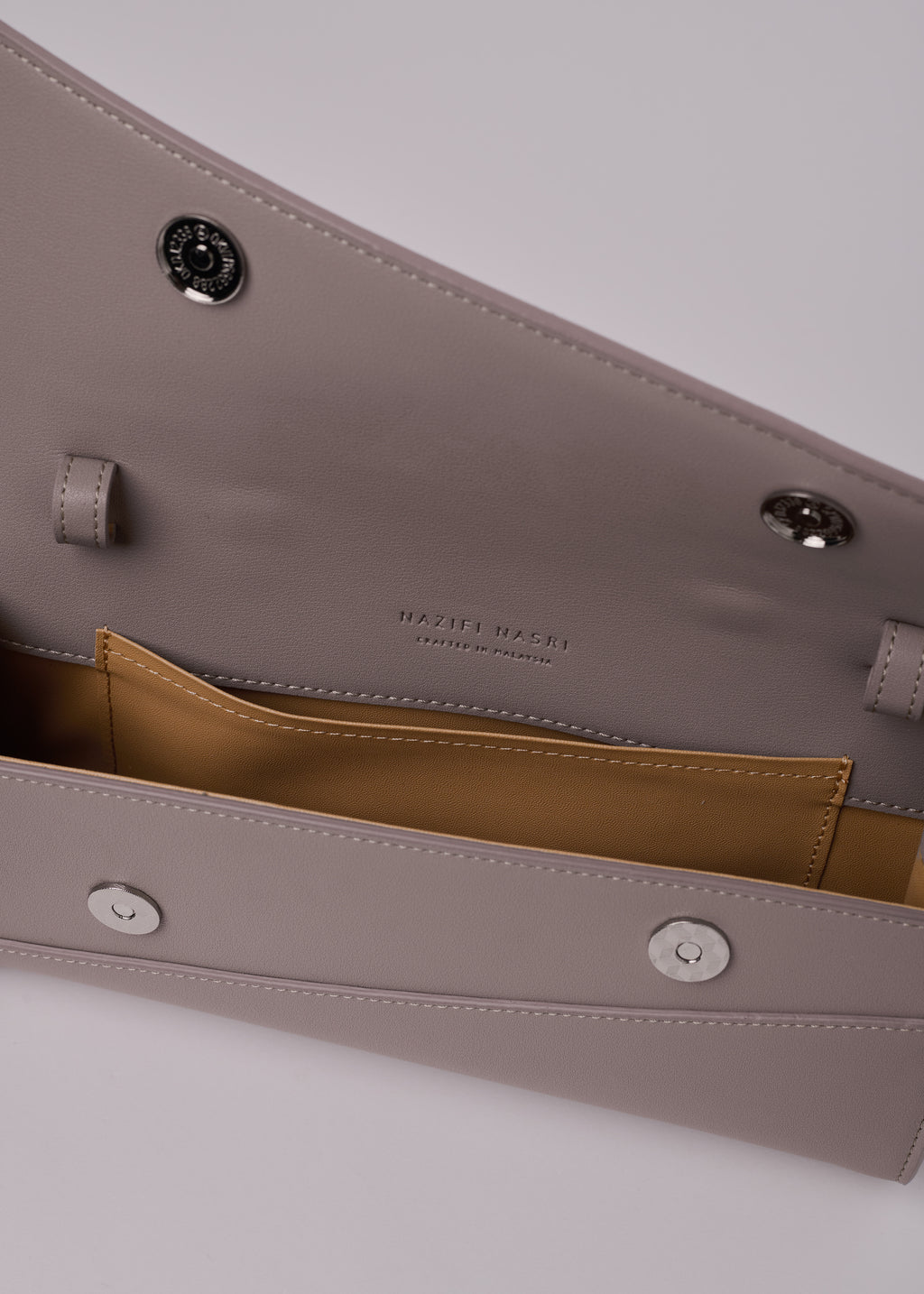 Symmetrical Pochette - Mocha