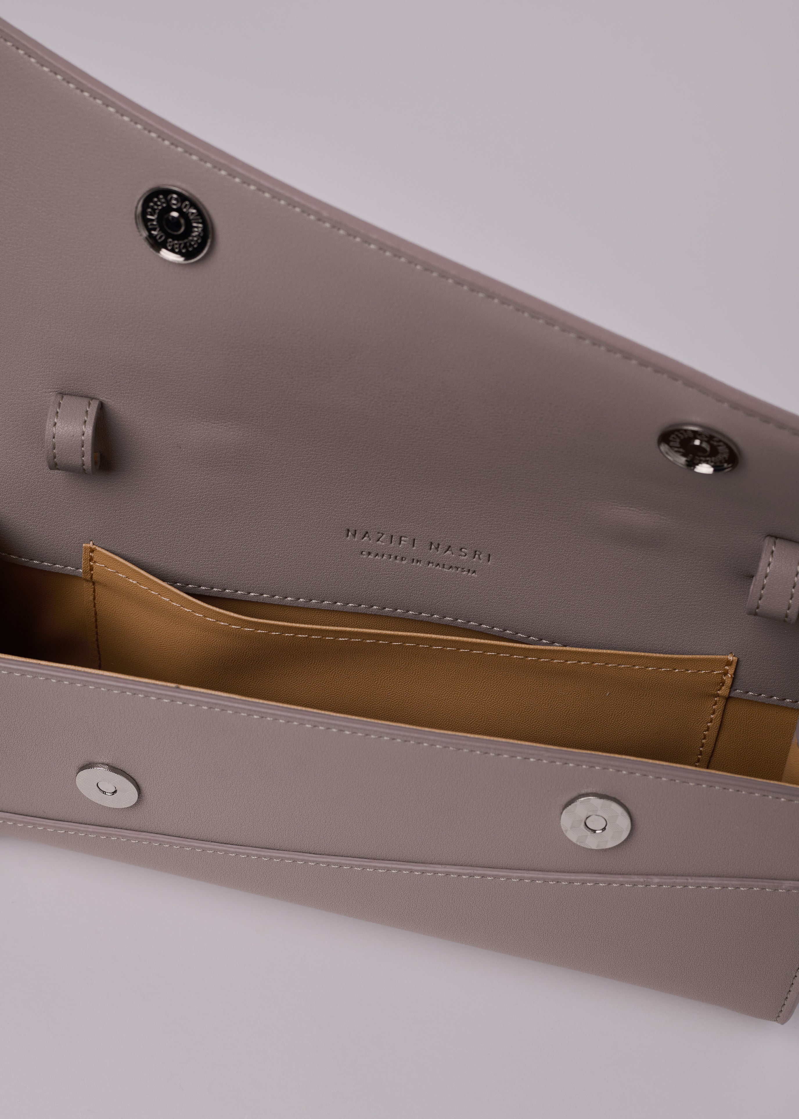 Symmetrical Pochette - Mocha