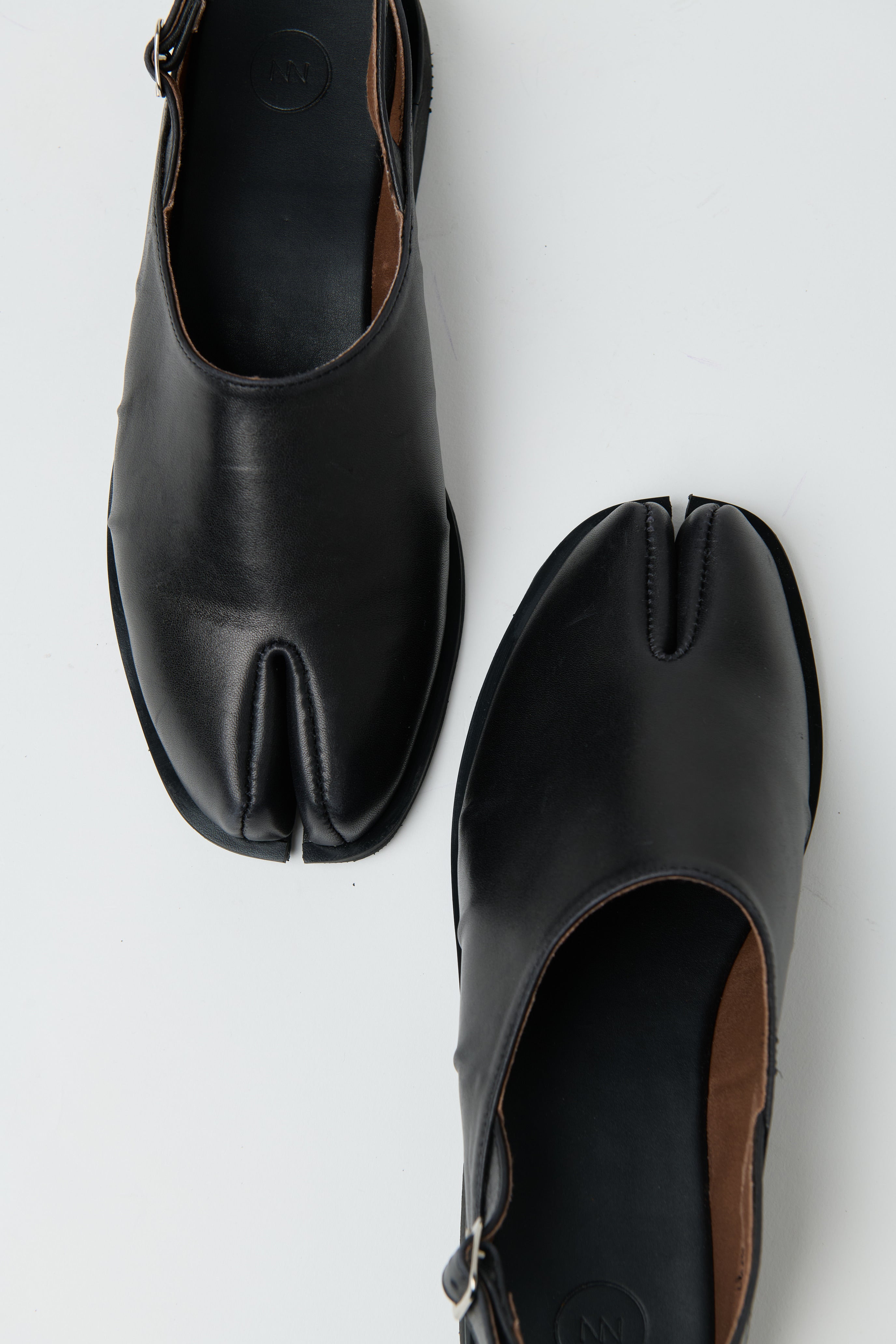 NN Backless V-Toes