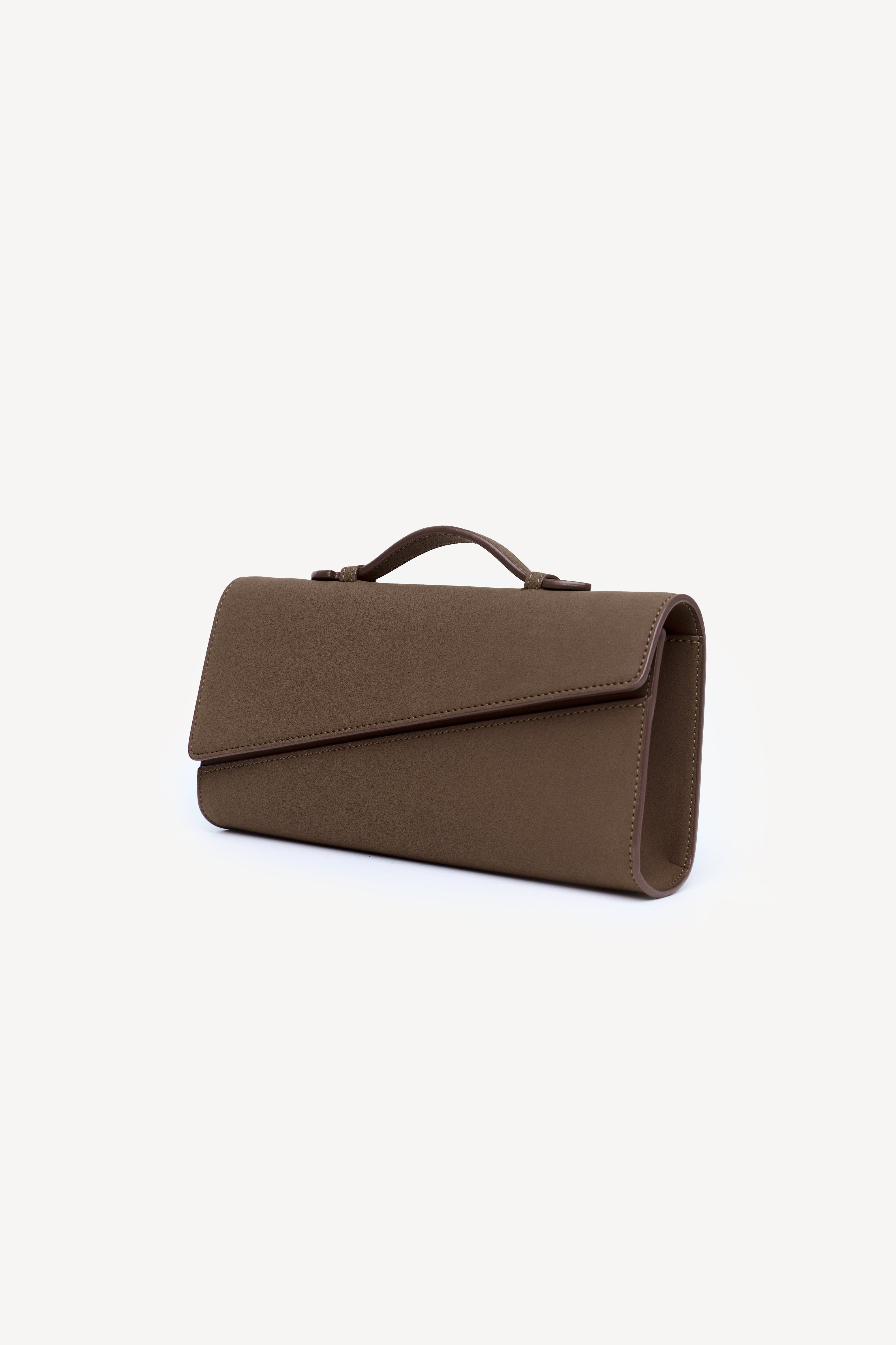 Symmetrical Pochette Suede - Cappucino