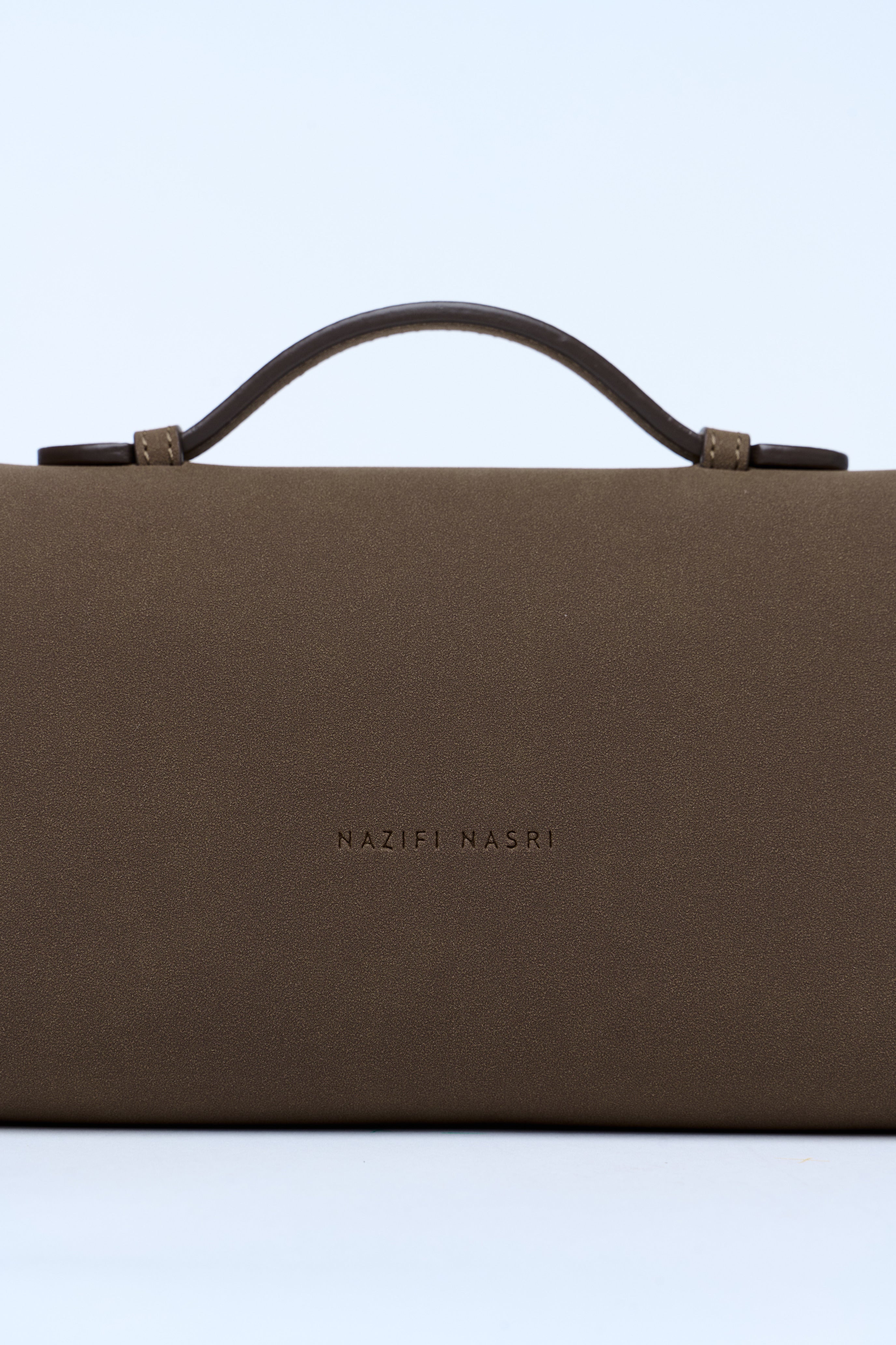 Symmetrical Pochette Suede - Cappucino