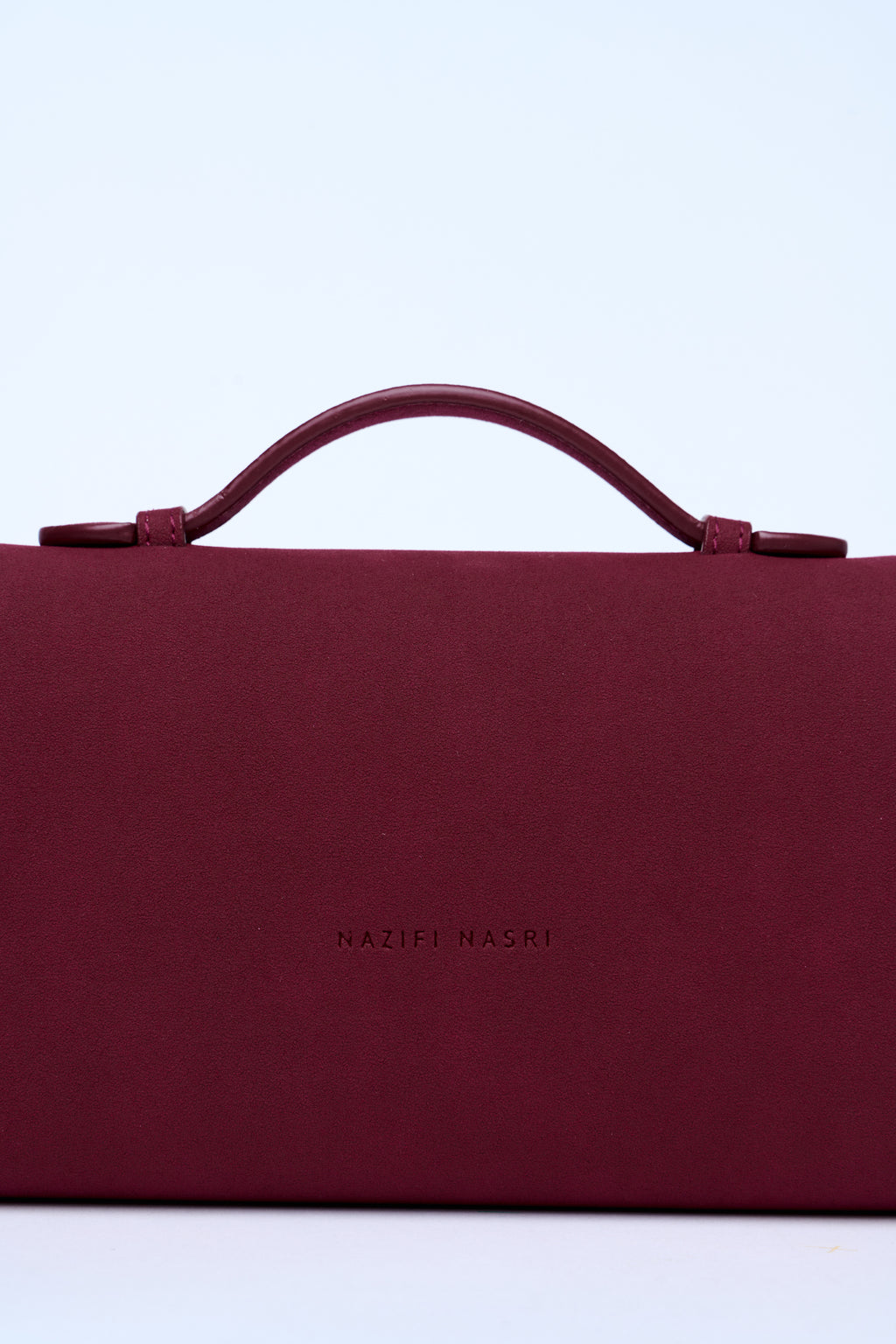 Symmetrical Pochette Suede - Raspberry