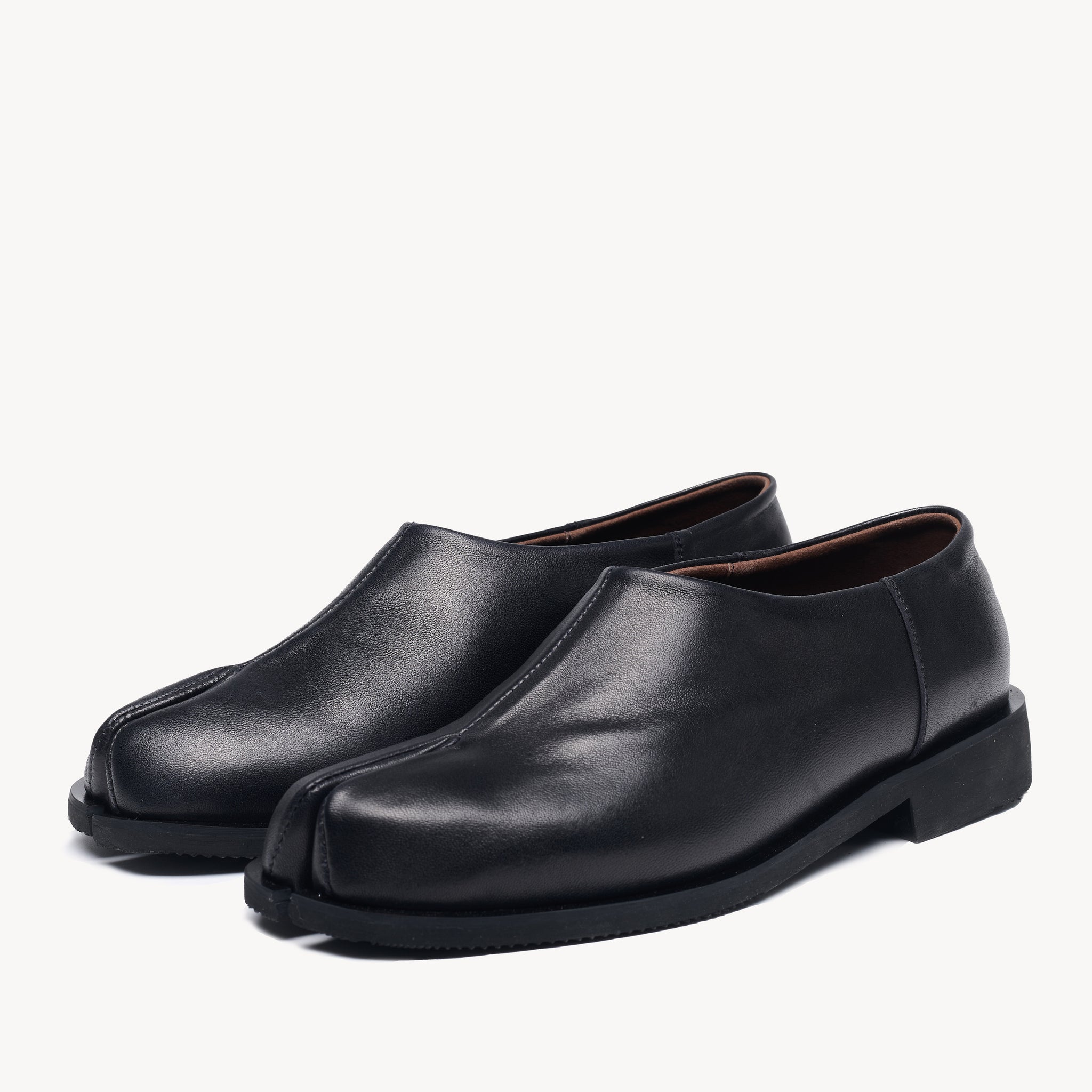 NN V-Toes shoe (Men's)