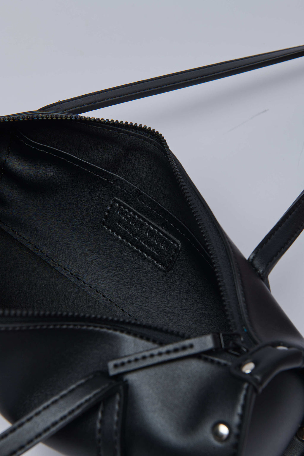Barrel East West - Black (SALE)