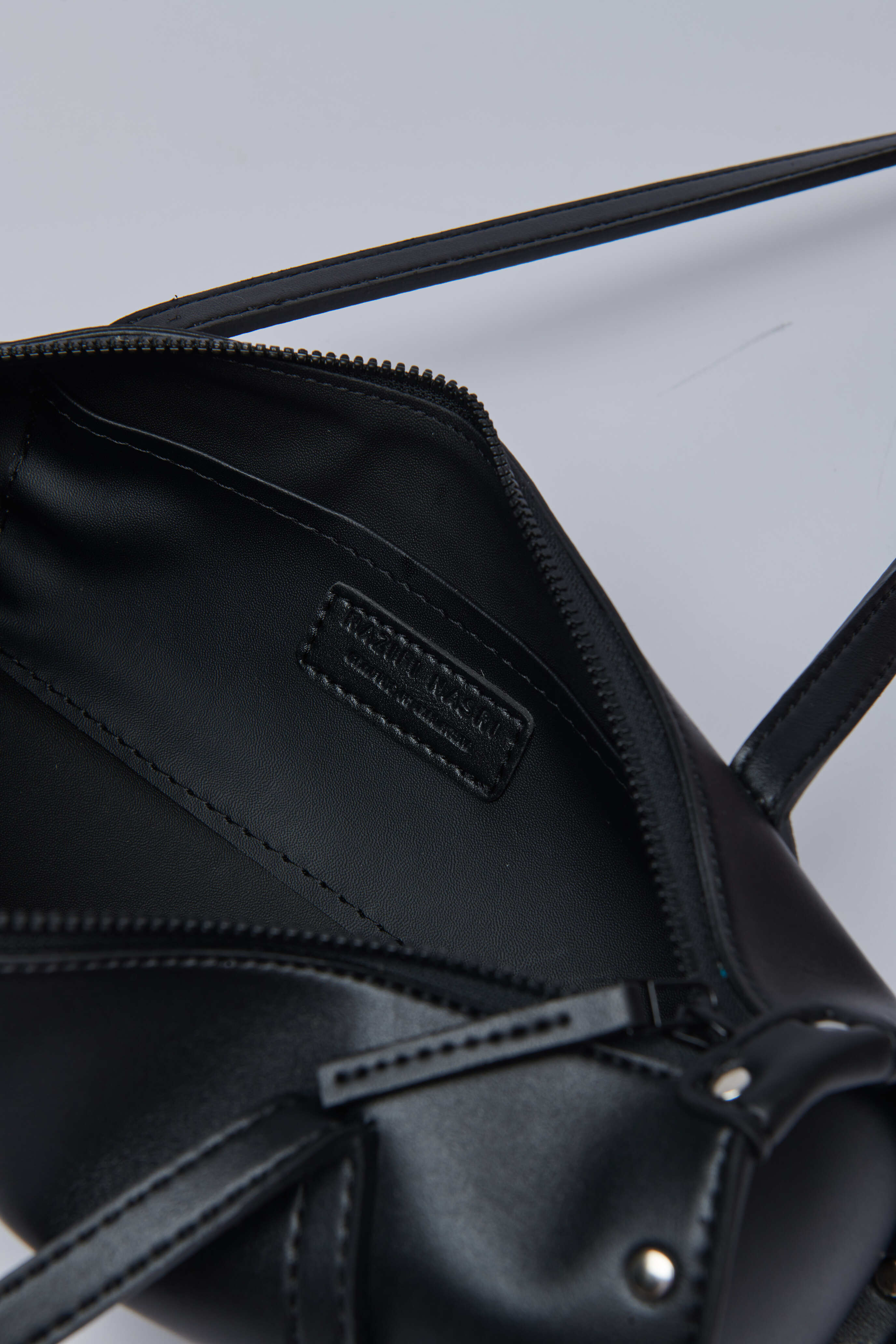 Barrel East West - Black (SALE)
