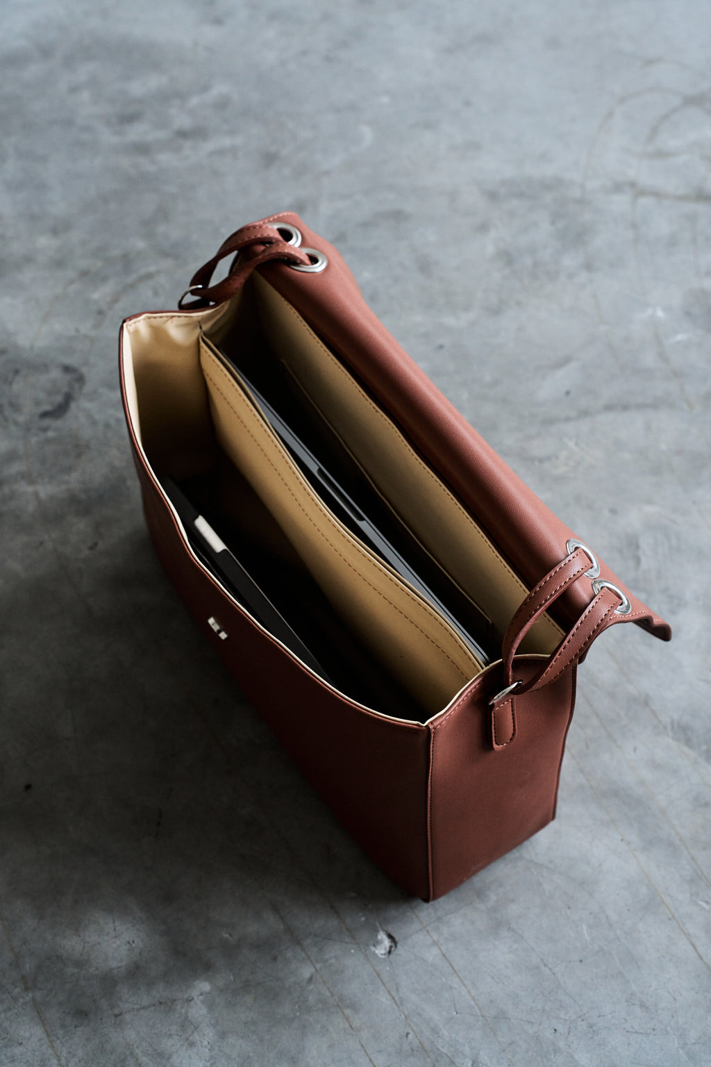 Supersized Symmetrical - Brown