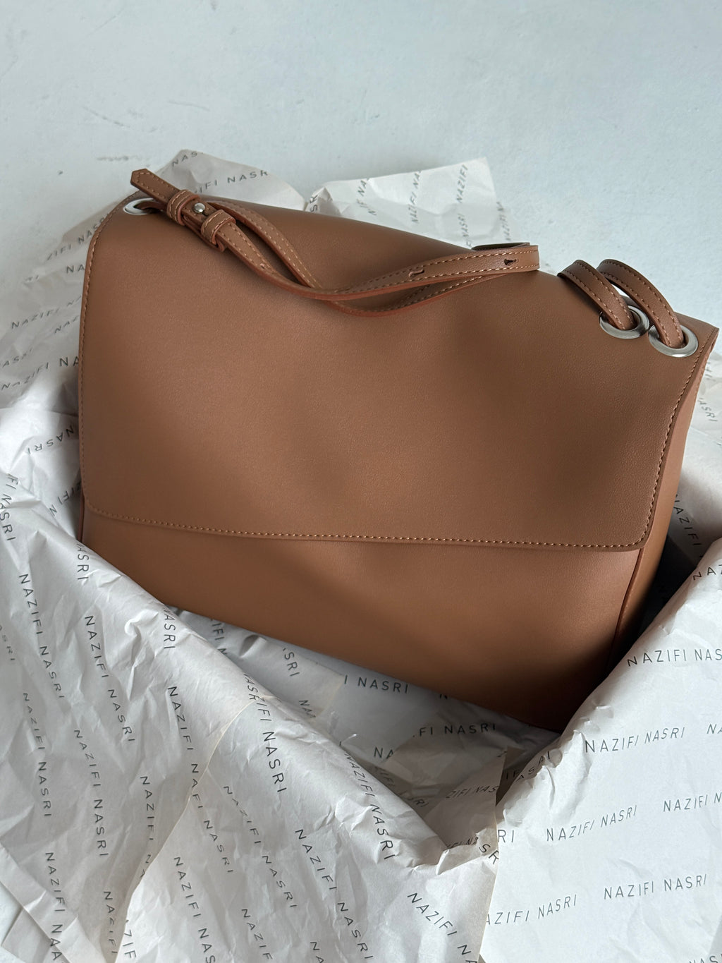 Supersized Symmetrical - Caramel