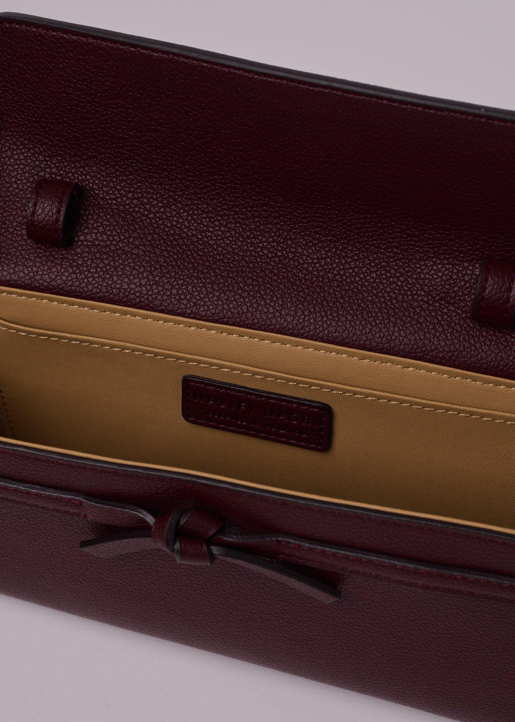 Ikatan Pochette - Plum