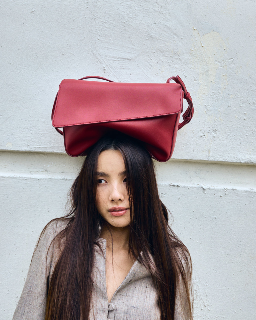 Matte Midisized Symmetrical - Tomato Red