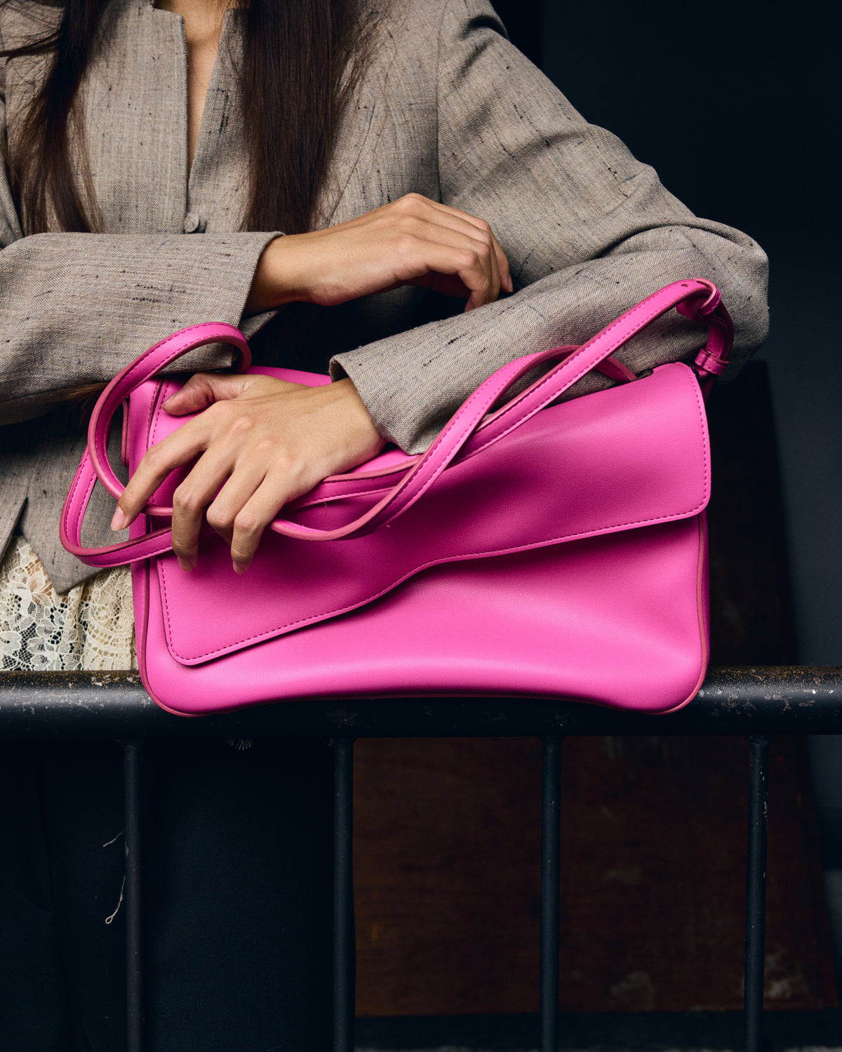 Matte Midisized Symmetrical - Electric Pink