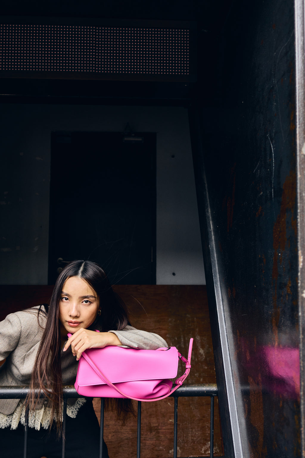Matte Midisized Symmetrical - Electric Pink