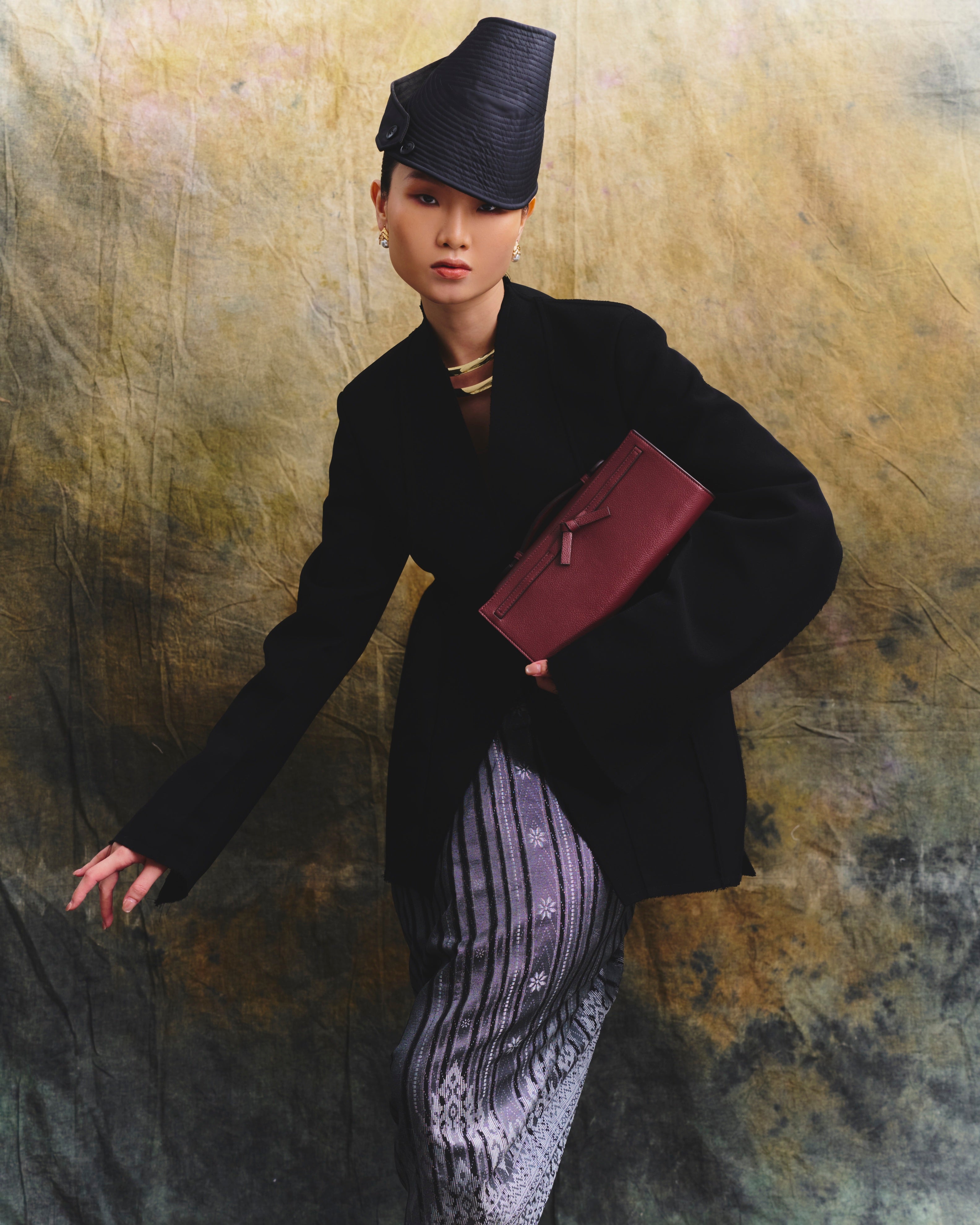Ikatan Pochette - Plum