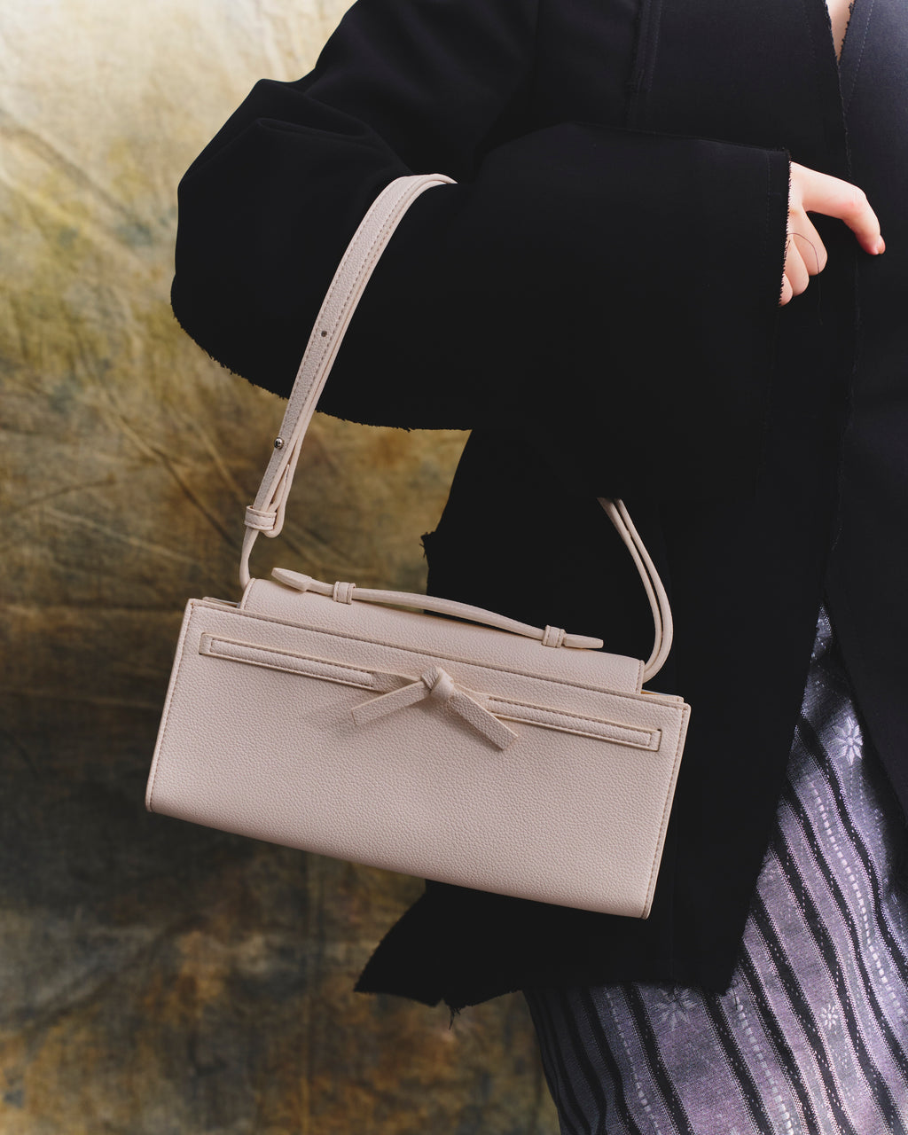 Ikatan Pochette - Off White