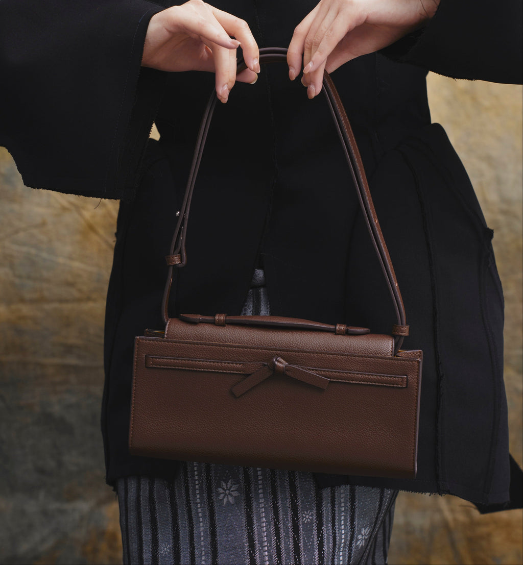 Ikatan Pochette - Dark Chocolate