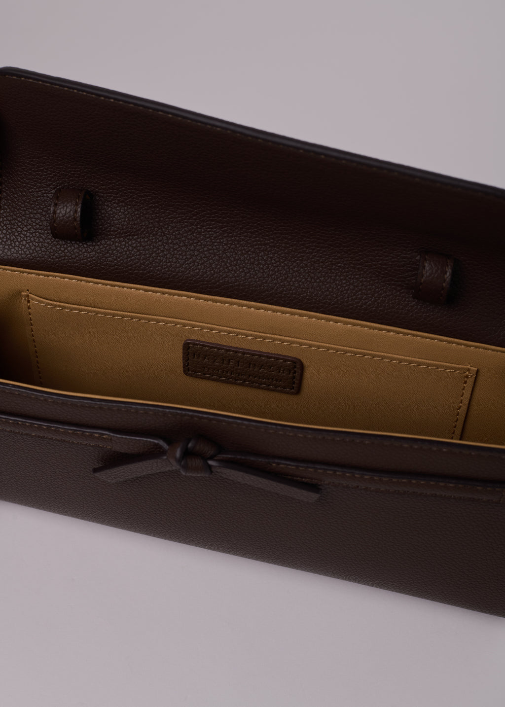 Ikatan Pochette - Dark Chocolate