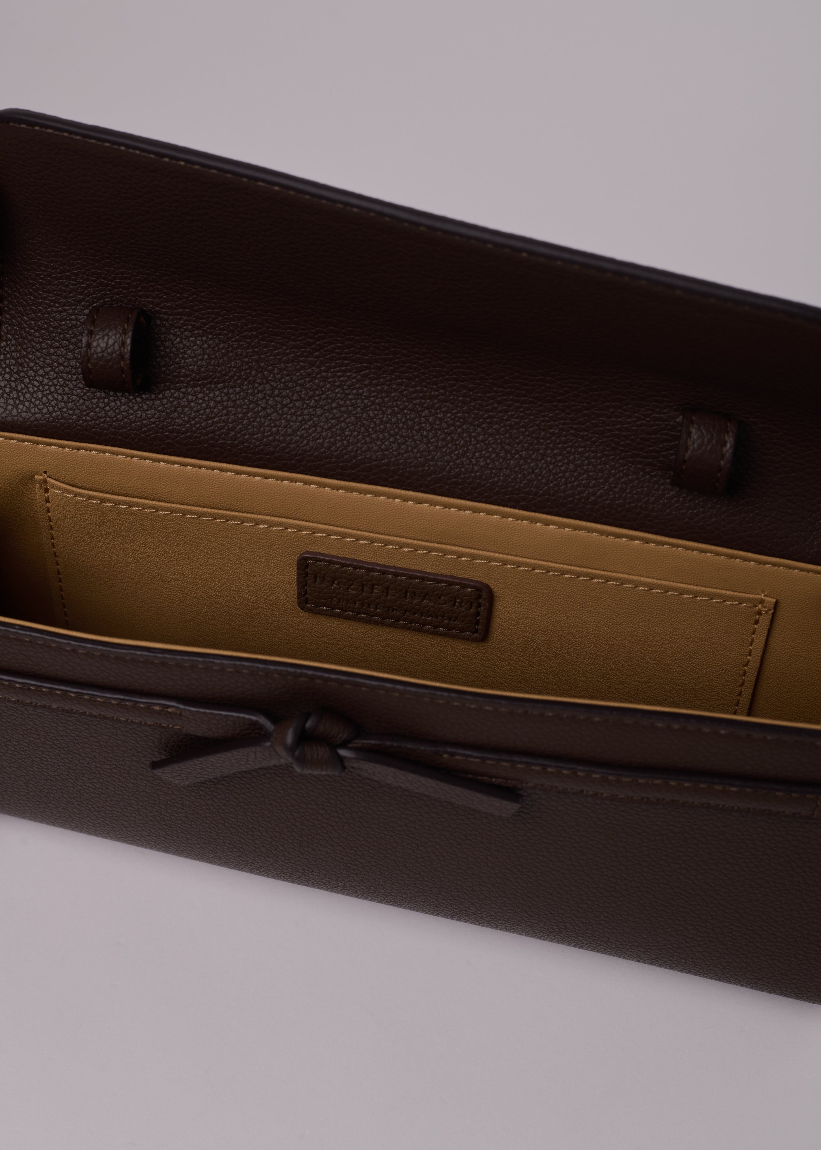 Ikatan Pochette - Dark Chocolate