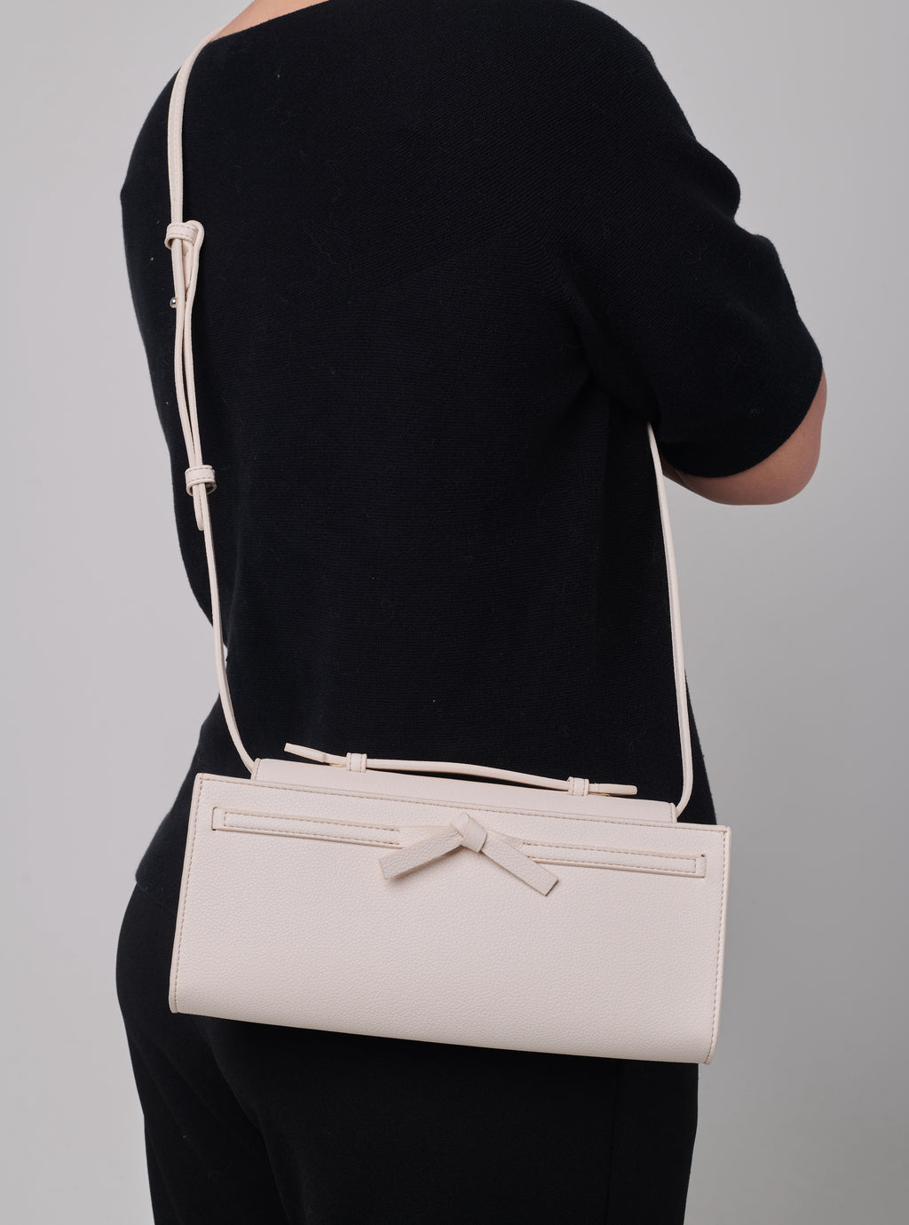 Ikatan Pochette - Off White