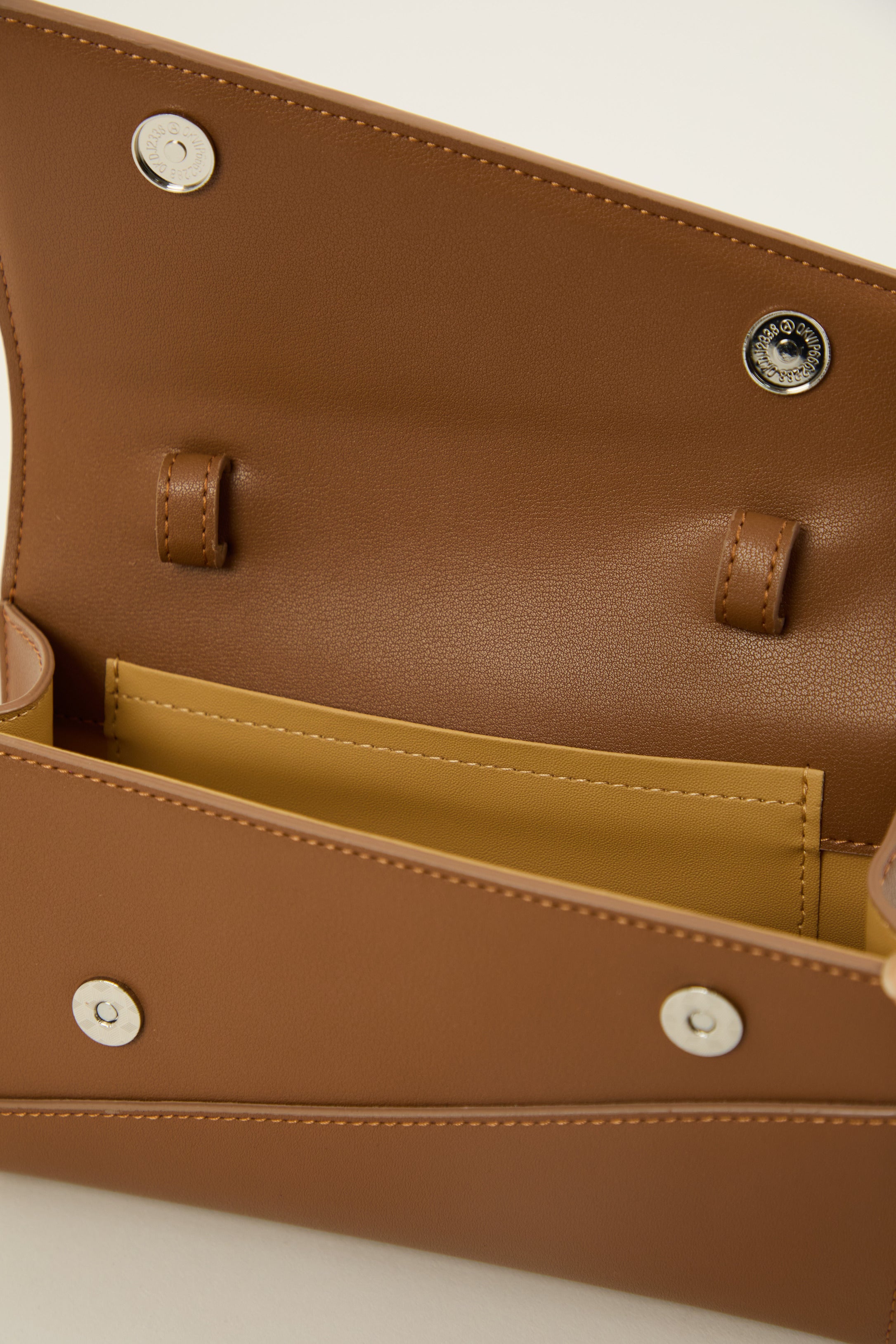 Symmetrical Pochette - Latte